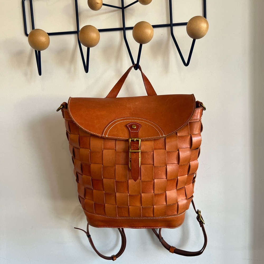 Uppdoo Venture convertible Backpack - Tan